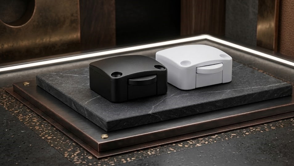 Image of Wardrobe Square switch 01