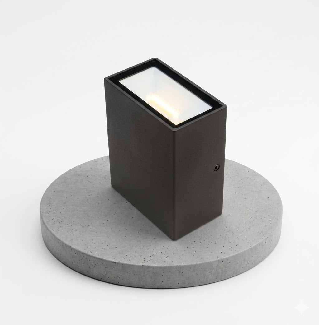 Image of Ignis LED Outdoor Light (Rectangle)