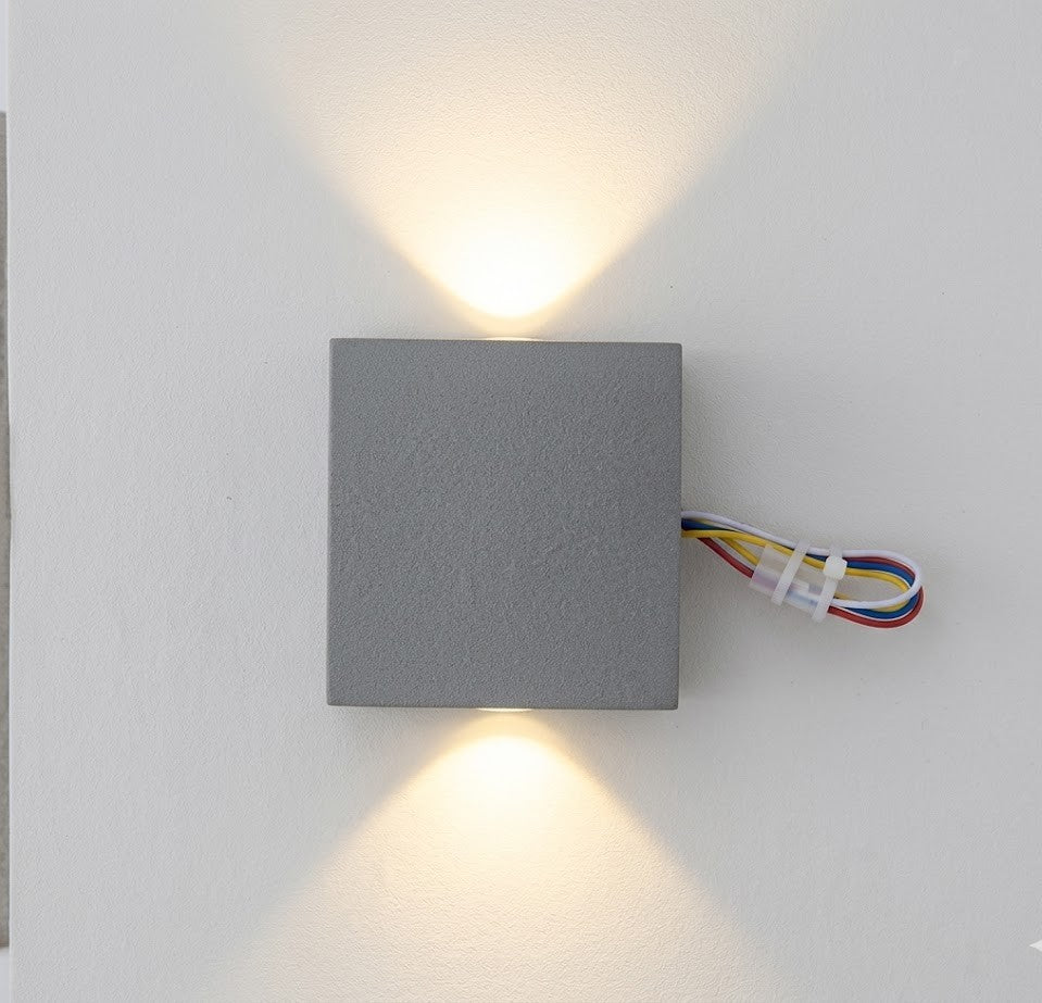 Image of IRIS 1 LED Outdoor Light