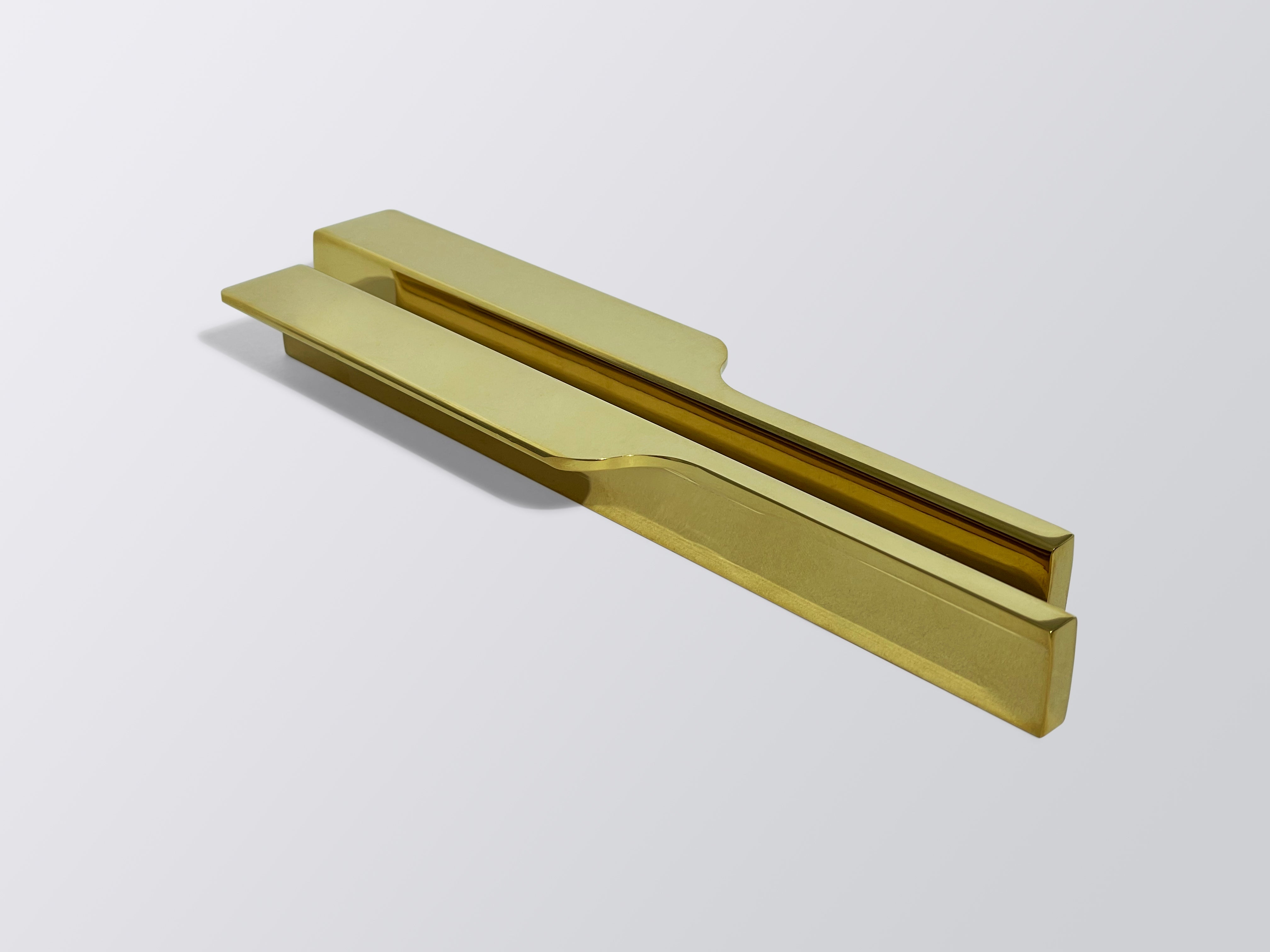Image of AL 2305 Shuttle Wardrobe Handle