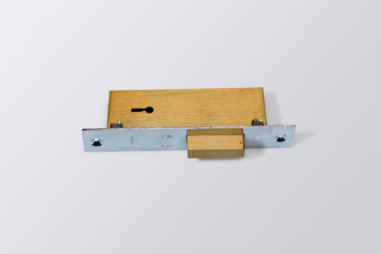 LA Alu. Door Lock Brass Body 4 Lever SS Keys